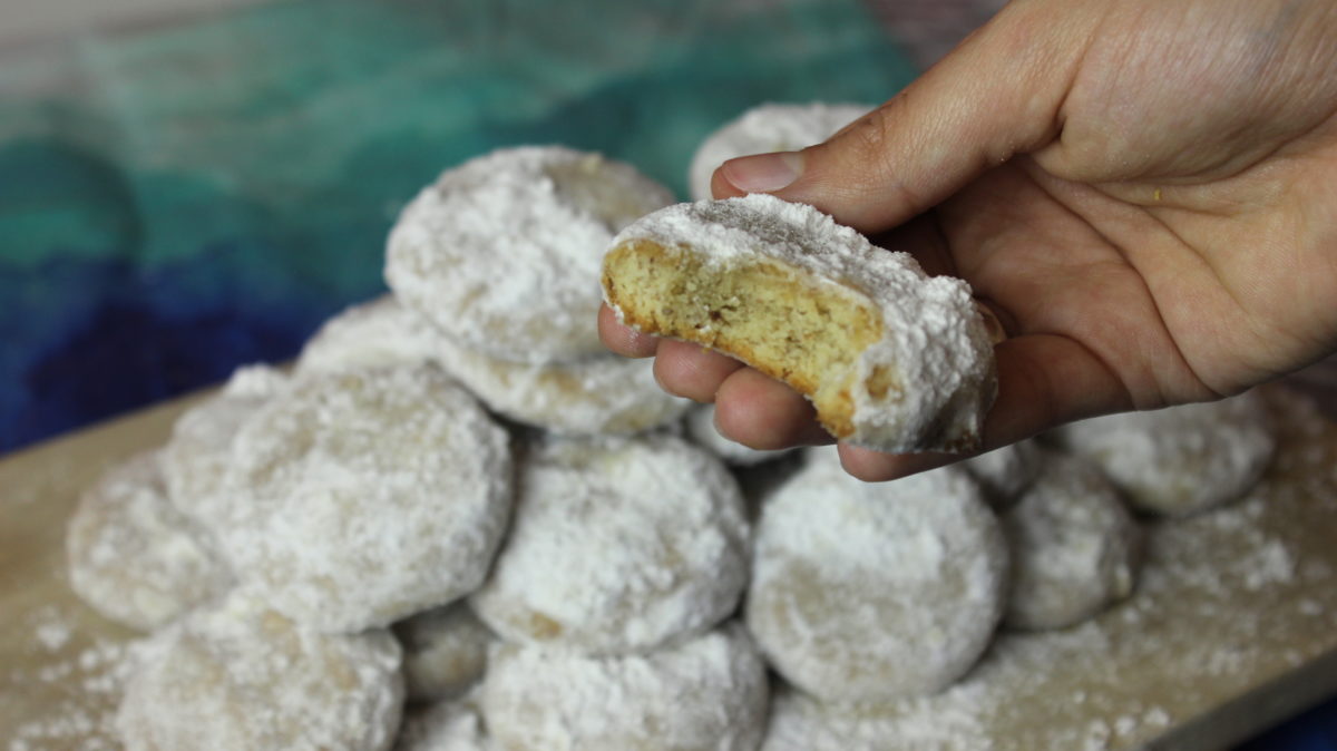 Kourabiedes - Griechische Weihnachts-Kekse - Nia Latea