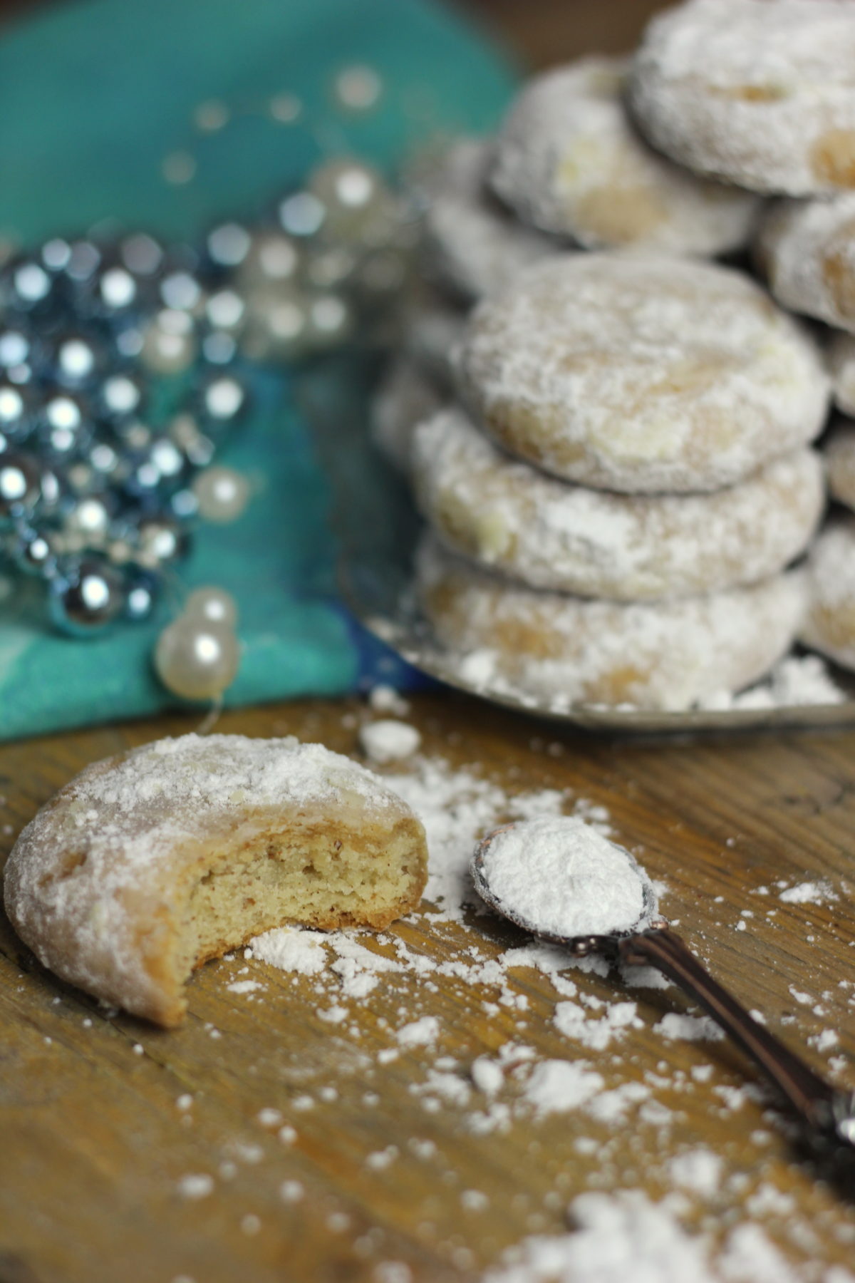 Kourabiedes - Griechische Weihnachts-Kekse - Nia Latea
