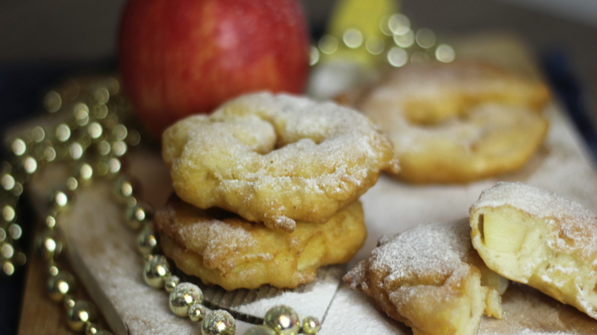 Gebackene Äpfel I Apfelradl I süßes Fingerfood - Nia Latea