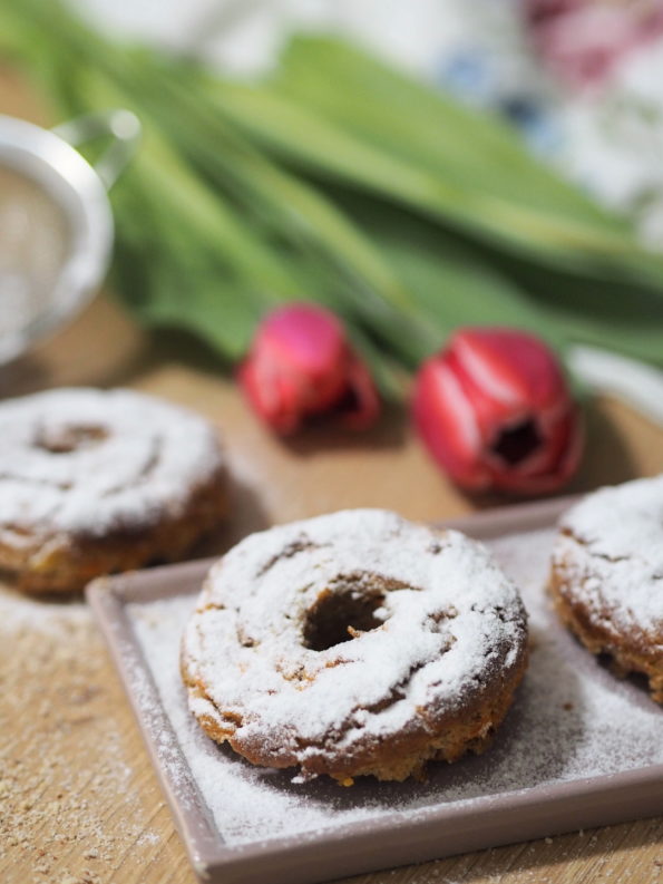 Mandel-Karotten-Donuts