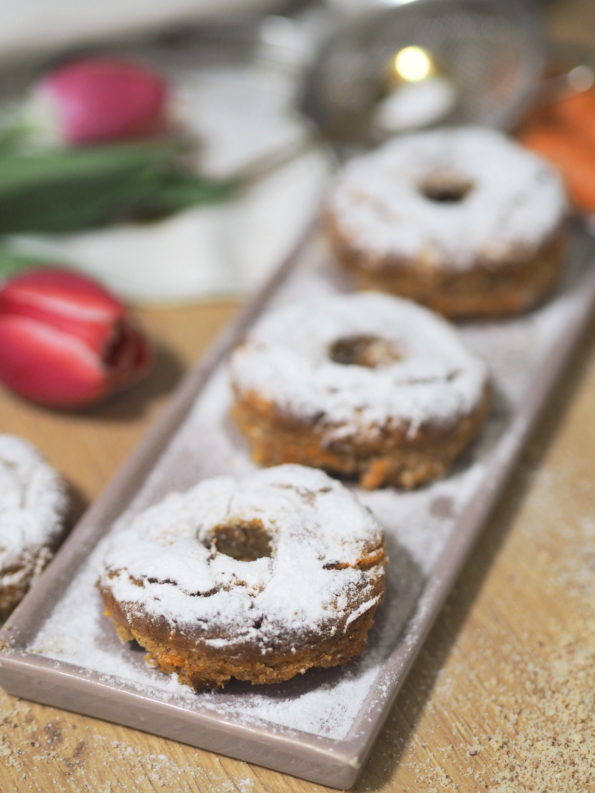 Mandel-Karotten-Donuts