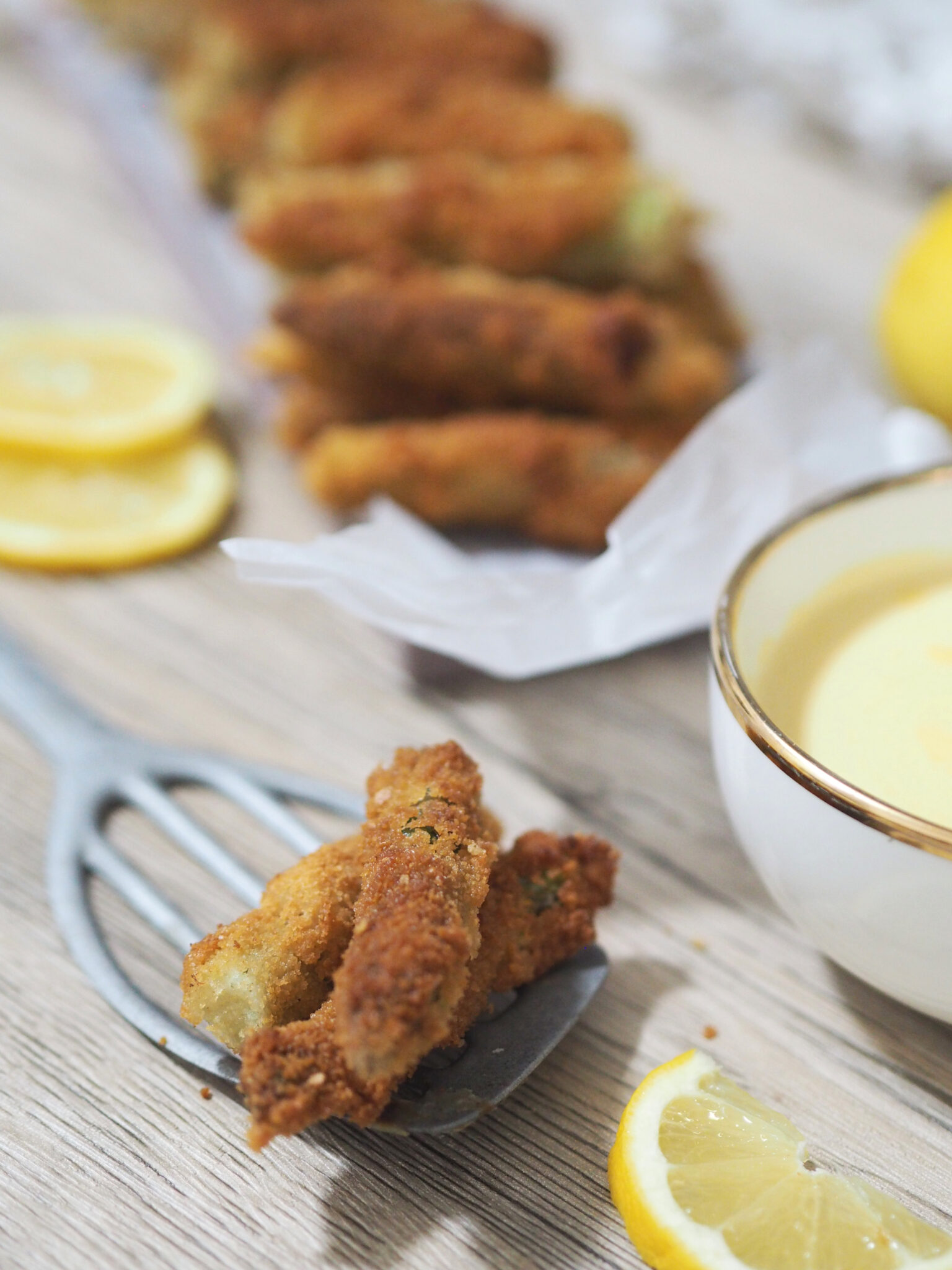Panierter Spargel I Fingerfood mit Spargel I super einfach - Nia Latea