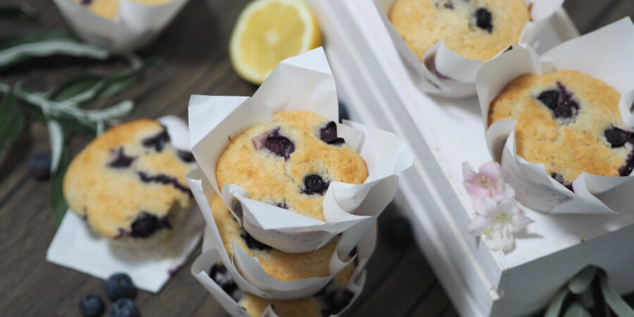 Zitronen-Blaubeer-Muffins I fluffig und super lecker I Blitzrezept