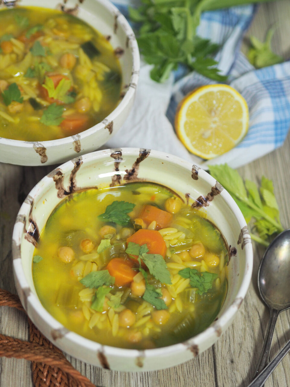 Kichererbsen-Kritharaki Gemüse Suppe I die beste Suppe bei Erkältung