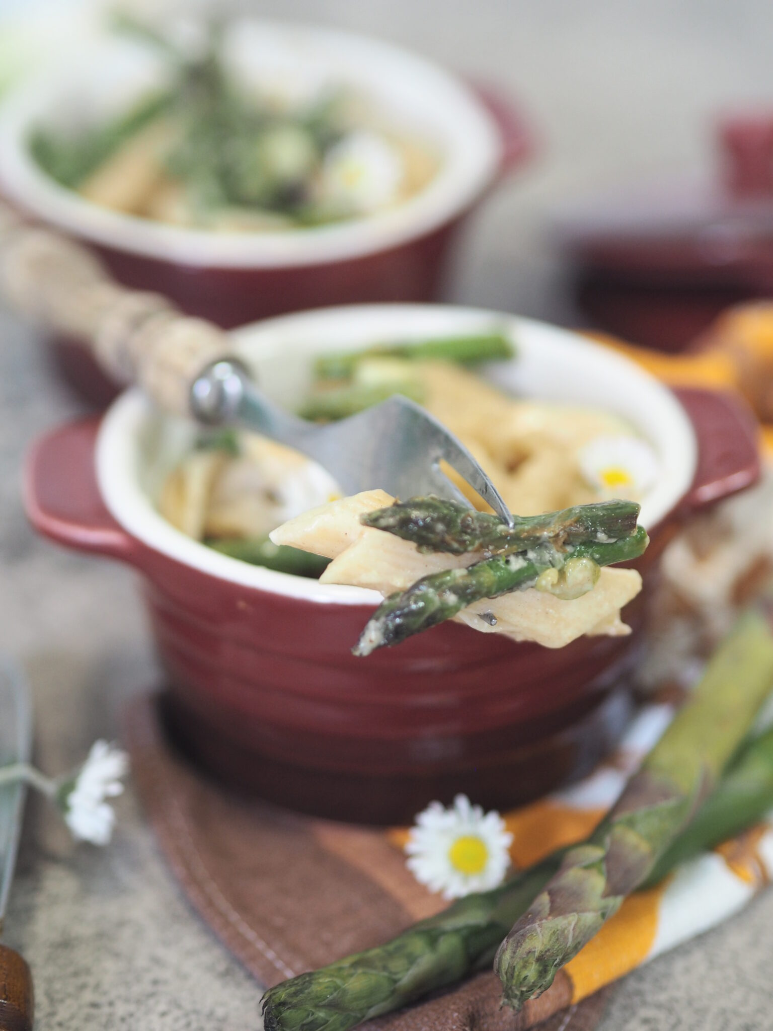 Cremige Spargel-Pasta I Sahnesauce einfach und schnell gemacht - Nia Latea