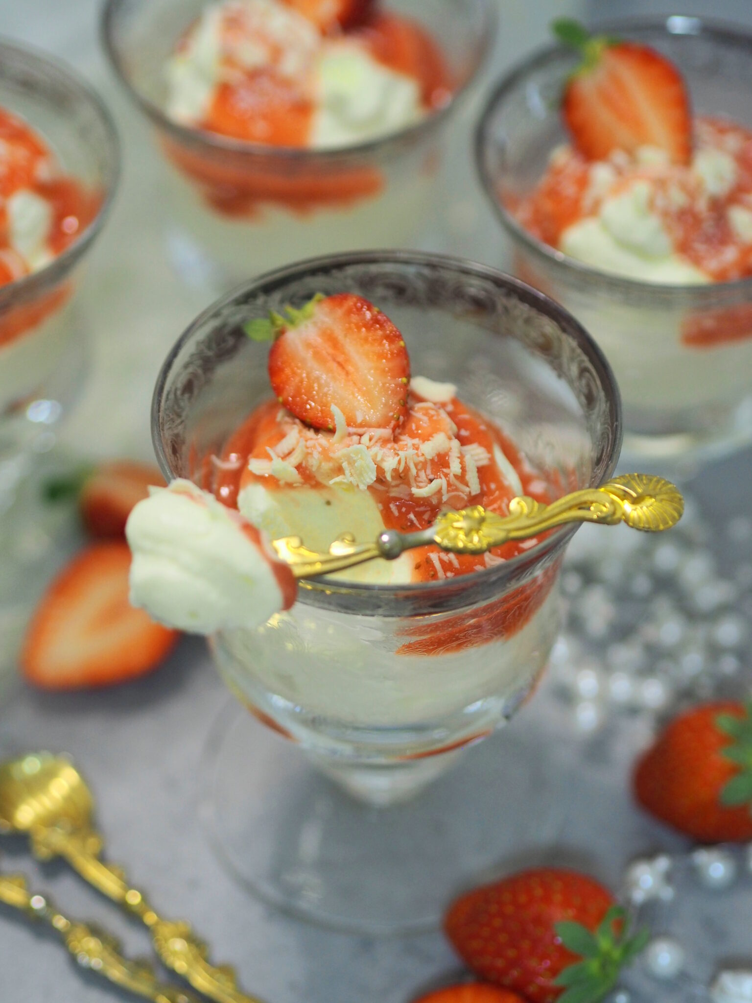 Dessert wie Spaghettieis I schmilzt nicht davon I Blitz-Rezept - Nia Latea Dessert wie Spaghettieis I schmilzt nicht davon I Blitz-Rezept - Nia Latea