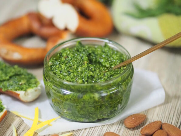 Bärlauch-Mandel Pesto I Frühlingsrezept